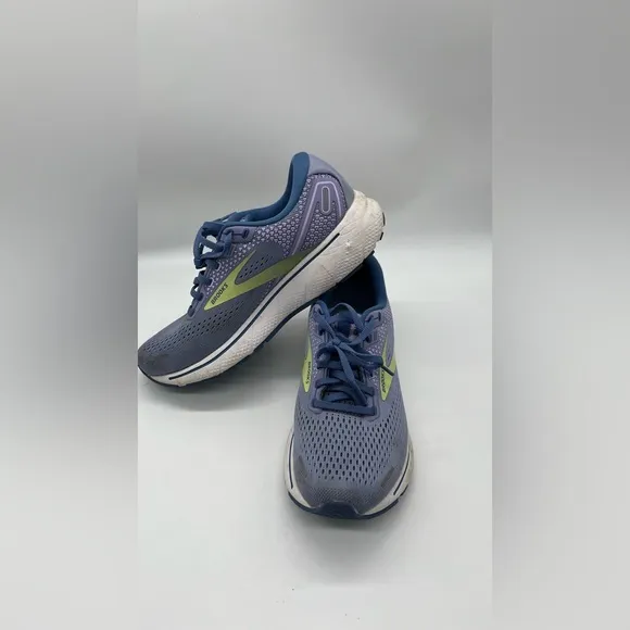 Brooks Women's Athletic Shoes - Blue and Gray