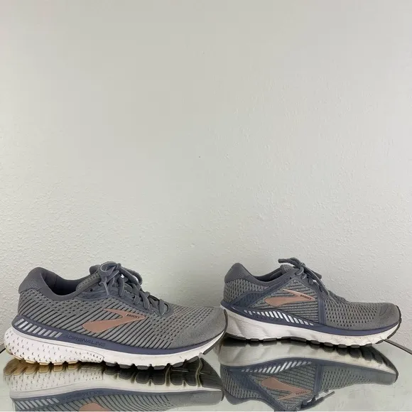 BROOKS Womens Grey Pale Peach Adrenaline GTS 20 Lace Up Running Sneaker Shoes
