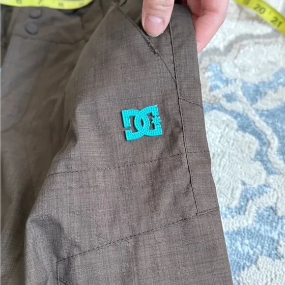 Brown and blue DC shoes snow pants youth M