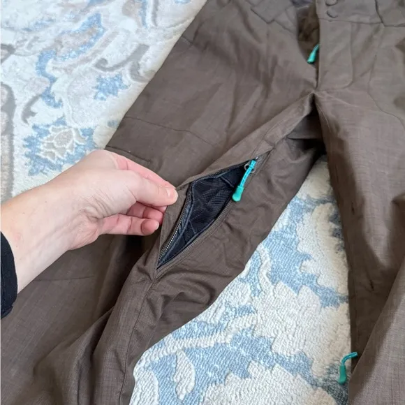 Brown and blue DC shoes snow pants youth M
