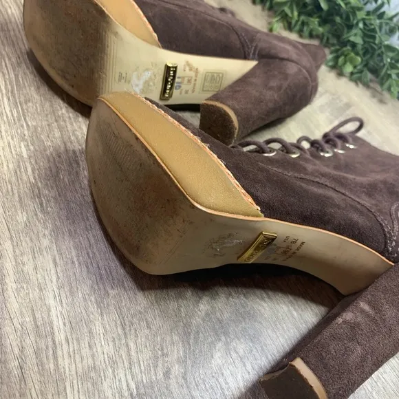 Burana Suede Leather Heeled Boots 7B Never Worn