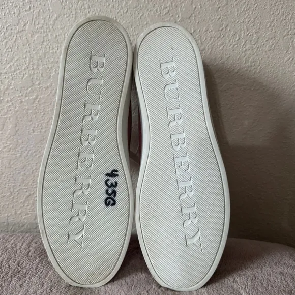 Burberry Banner House Check Tennis Shoes Sneakers Size 38‎
