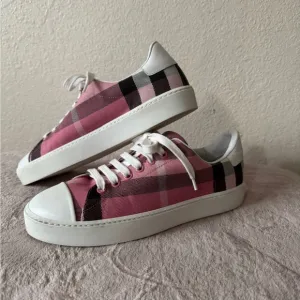 Burberry Banner House Check Tennis Shoes Sneakers Size 38‎