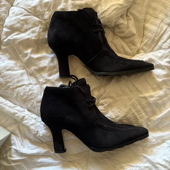 Burberry Boots Ankle black Women’s shoes size 9.5 NEW