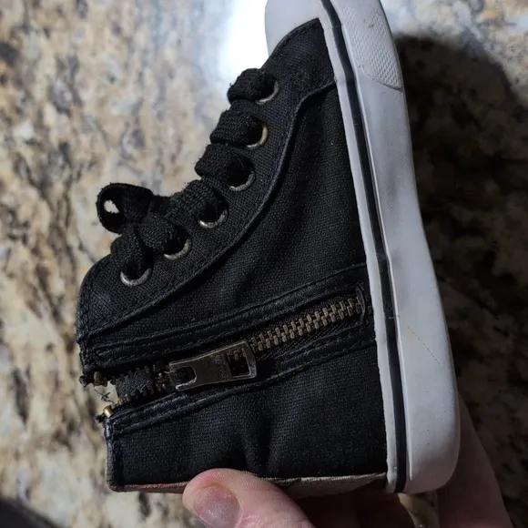 Burberry Merrison High Top Sneakers Size 8.5 Child.