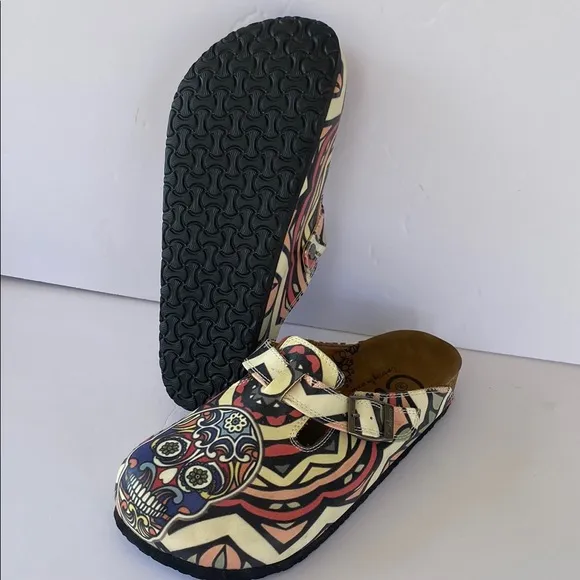 Calceo shoes  women size 38 stripper pattern and pink flowers dry skull NWT