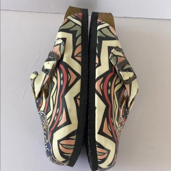 Calceo shoes  women size 38 stripper pattern and pink flowers dry skull NWT