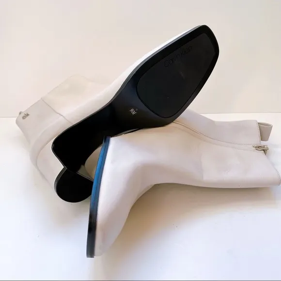 Calvin Klein White Leather Block Heel Boots US9.5