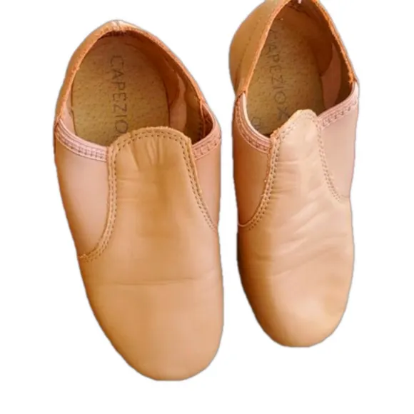 Capezio E-Series Jazz Slip On Jazz Shoes - Caramel 3.5 M