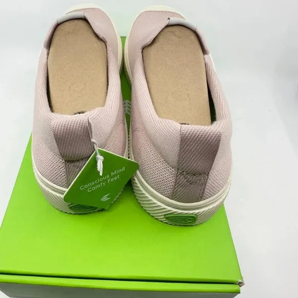 Cariuma Unisex Ibi Slip-On Casual Sneaker Shoes Round Toe Rose Knit Size 10/11.5