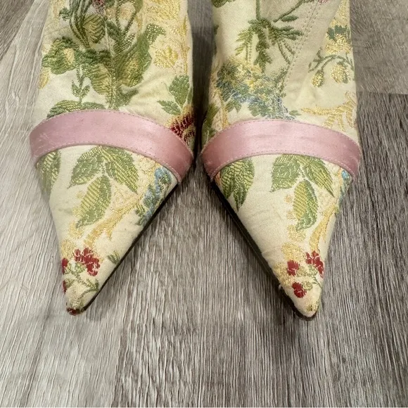Casadei Pink Ribbon Ankle Boots Womens 8.5 Gold Point Toe Floral Heeled