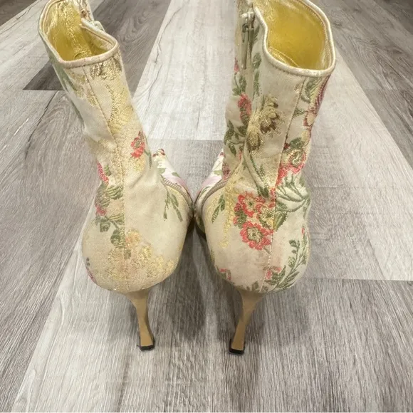 Casadei Pink Ribbon Ankle Boots Womens 8.5 Gold Point Toe Floral Heeled