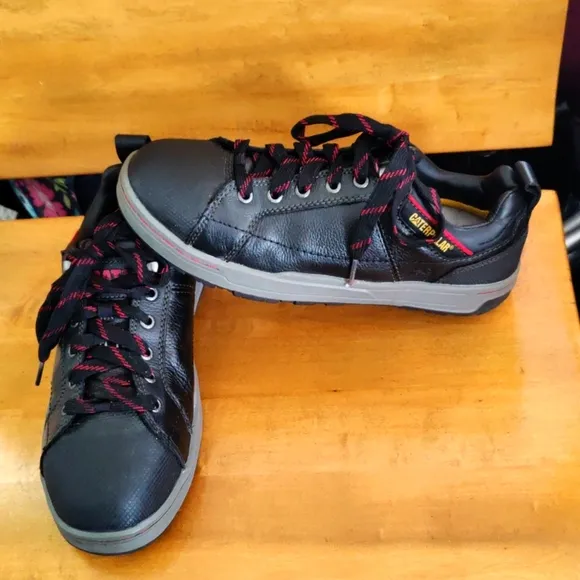 Caterpillar Brode Steel Toe Work Shoe Size 8 Stk#P90192 Black With Red Yellow