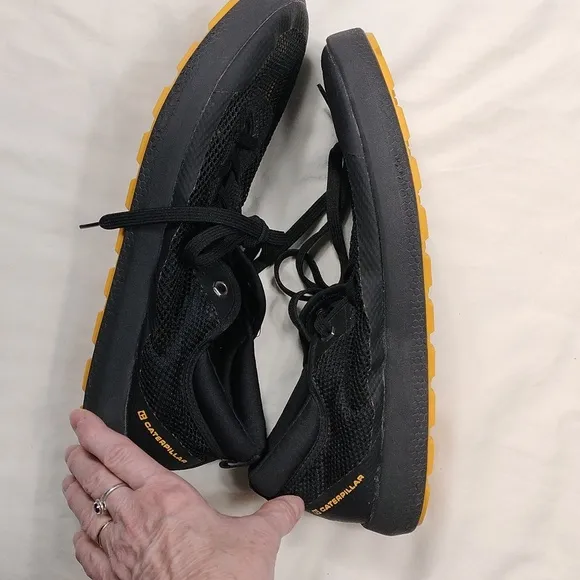 Caterpillar unisex mesh shoes men's size 11 and women's size 13