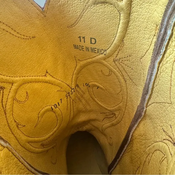 Cavender's Men's Almond Ostrich Print Round Toe Cowboy Boots Size 11D Western