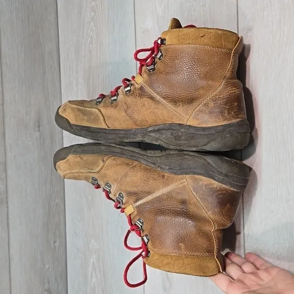 Chaco Mens 0615 Leather Boots shoes sz 10.5