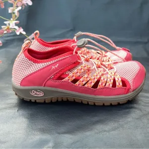 Chaco Outcross 2 Closed Toe Red Outdoor Trail Water Shoes Kids Size 3.