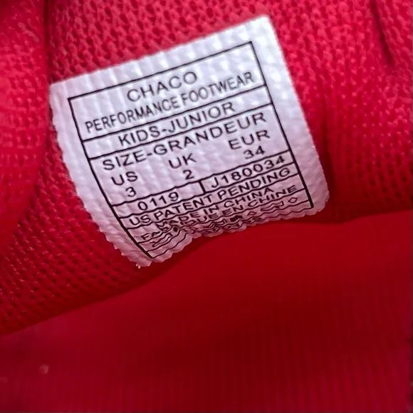 Chaco Outcross 2 Closed Toe Red Outdoor Trail Water Shoes Kids Size 3.