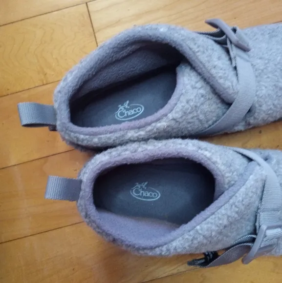 Chaco Ramble fluff indoor outdoor slip on booties in Men's size 10 NWOB