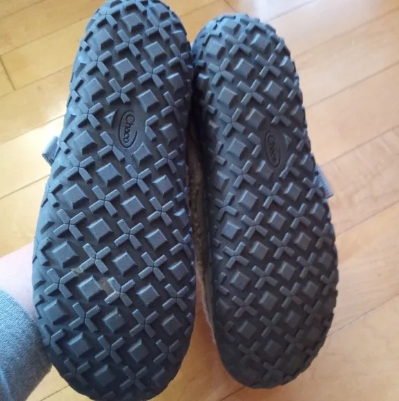 Chaco Ramble fluff indoor outdoor slip on booties in Men's size 10 NWOB