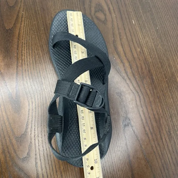 Chaco Z/1 Unaweep Sandal Men's 9 Black Strappy Hiking Outdoor Vibram J100014