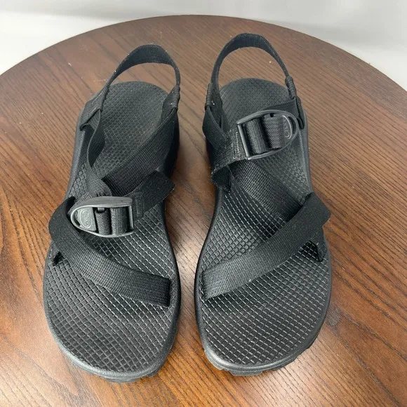 Chaco Z/1 Unaweep Sandal Men's 9 Black Strappy Hiking Outdoor Vibram J100014