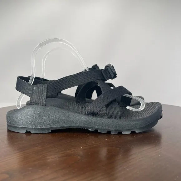 Chaco Z/1 Unaweep Sandal Men's 9 Black Strappy Hiking Outdoor Vibram J100014