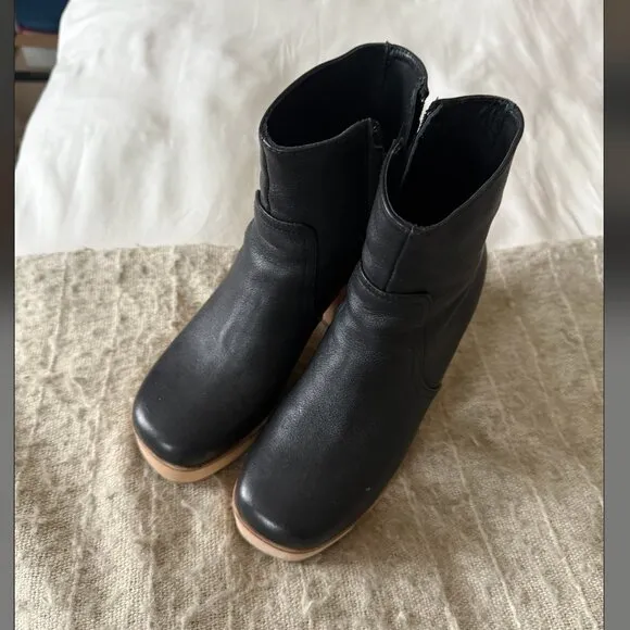 Charlotte Stone, Black Paz Boot US 6