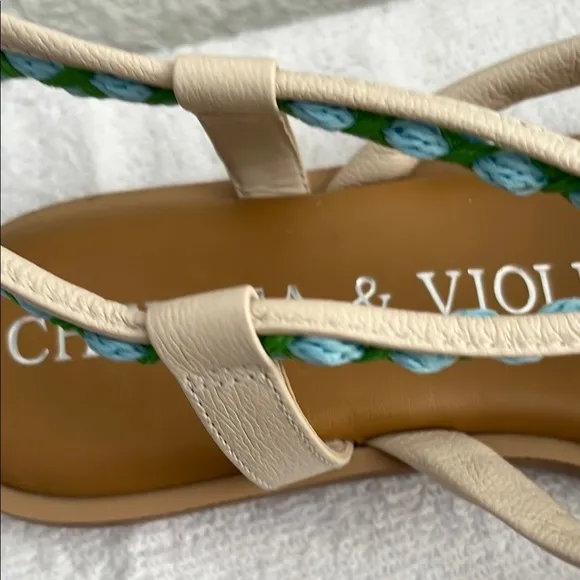 Chelsea &amp; Violet Women's Cream and Green Sandals