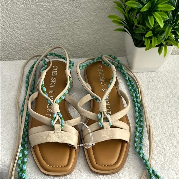 Chelsea &amp; Violet Women's Cream and Green Sandals