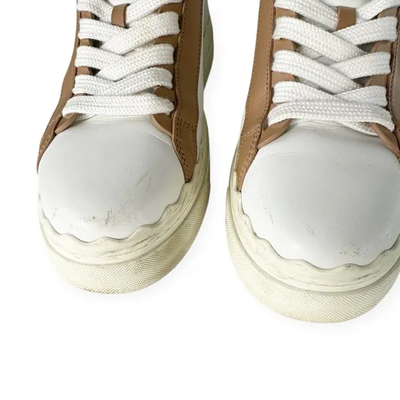 Chloé • Lauren Low-Top Leather Sneakers