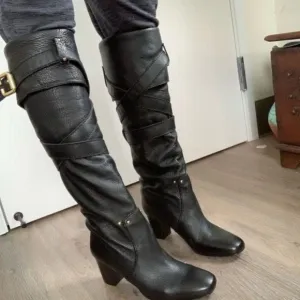 Chloe boots 👢