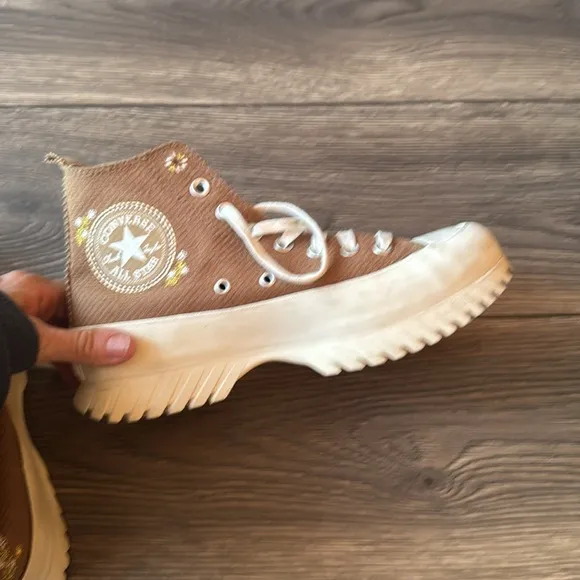 Chuck Taylor All Star Lugged Platform 2.0 High 'Autumn Embroidery - Sand Dune'