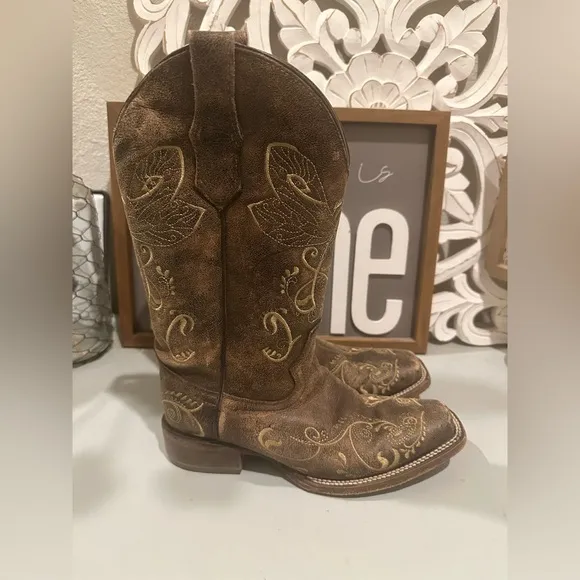 Circle G Boots size 7