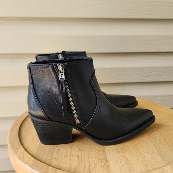 Circus by Sam Edelman Whistler black boots