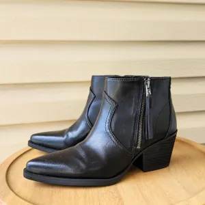 Circus by Sam Edelman Whistler black boots