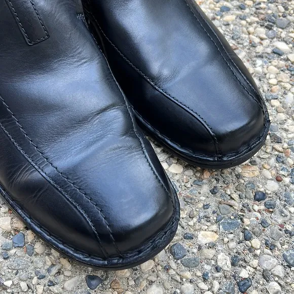 Clarks Black Leather Slip-On Shoes Size 15M