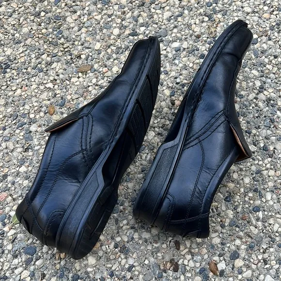 Clarks Black Leather Slip-On Shoes Size 15M
