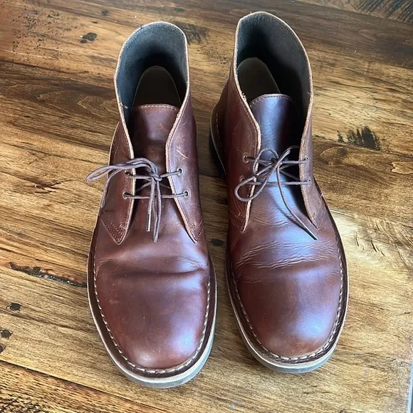 Clark’s Bushacre 2 Boots Lace Up Chukka Boots Brown Oiled Leather 9.5 Like New