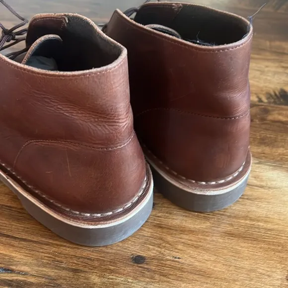 Clark’s Bushacre 2 Boots Lace Up Chukka Boots Brown Oiled Leather 9.5 Like New