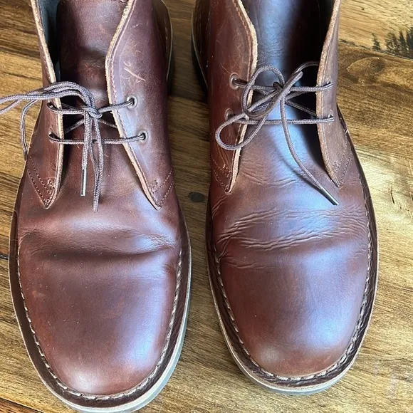 Clark’s Bushacre 2 Boots Lace Up Chukka Boots Brown Oiled Leather 9.5 Like New