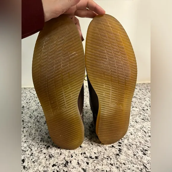 Clarks Darning Leather Chukka Boots