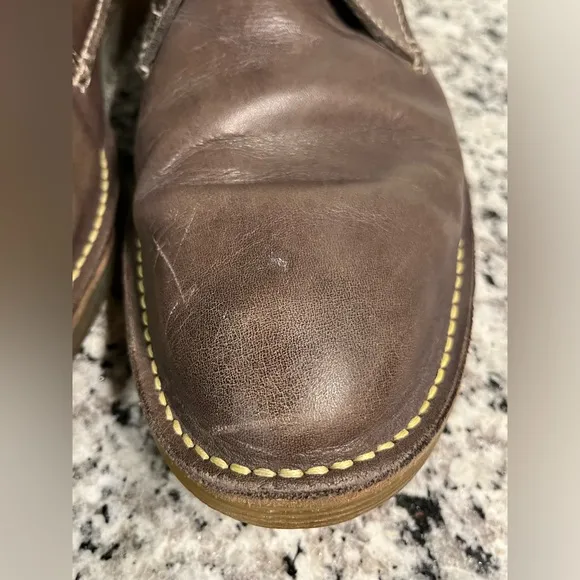 Clarks Darning Leather Chukka Boots