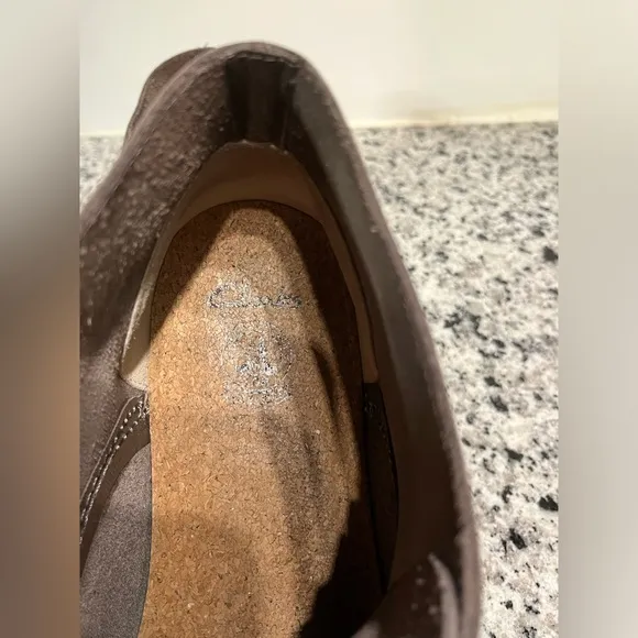 Clarks Darning Leather Chukka Boots