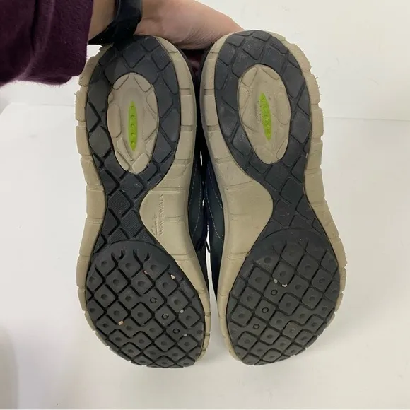 Clarks grey gray Wavewalk leather outdoor shoes