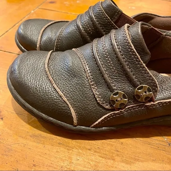 Clarks Soft Cushion Sole Brown Slip On Shoes, 6.5