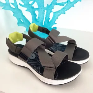 Cloudsteppers by Clarks Arla Gracie Shoes Gray Green Sandals Size 7 M NEW