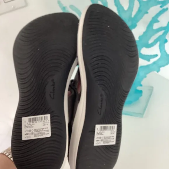 Cloudsteppers by Clarks Arla Gracie Shoes Gray Green Sandals Size 7 M NEW