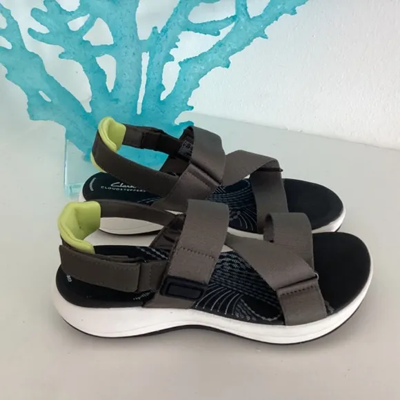 Cloudsteppers by Clarks Arla Gracie Shoes Gray Green Sandals Size 7 M NEW