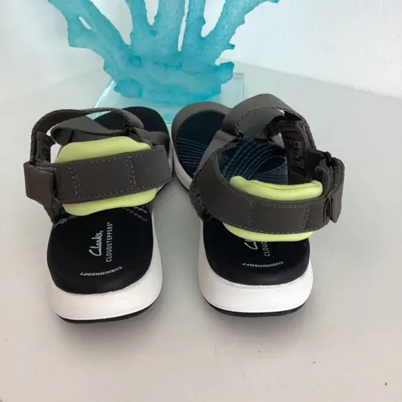 Cloudsteppers by Clarks Arla Gracie Shoes Gray Green Sandals Size 7 M NEW